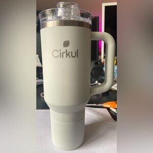 Cirkul Insulated Water Bottle Tumbler Large Sand